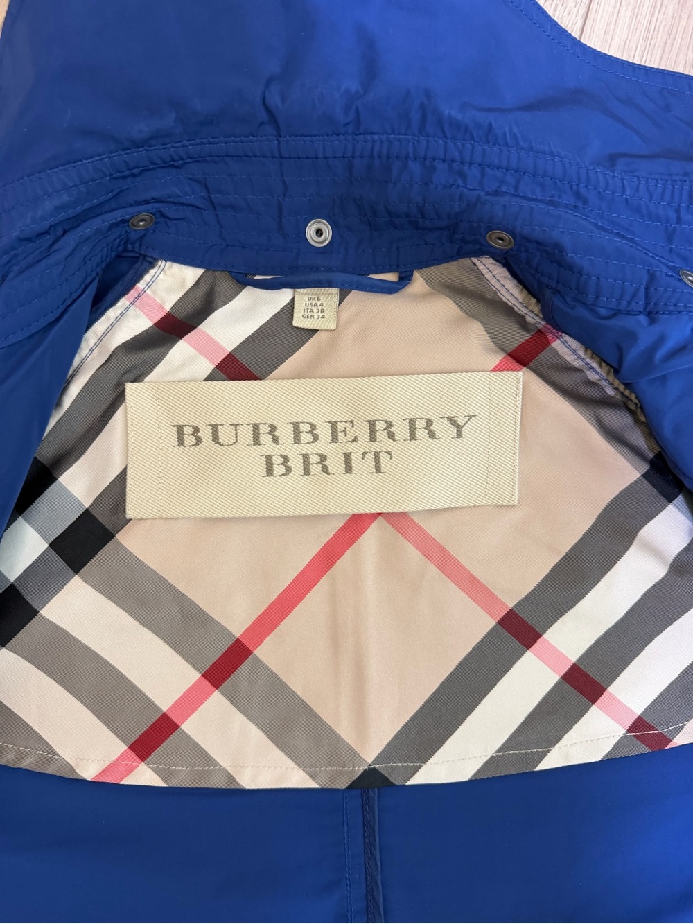 Burberry Brit Trench Raincoat Jacket Removable Hood Adjustable Waist Versatile